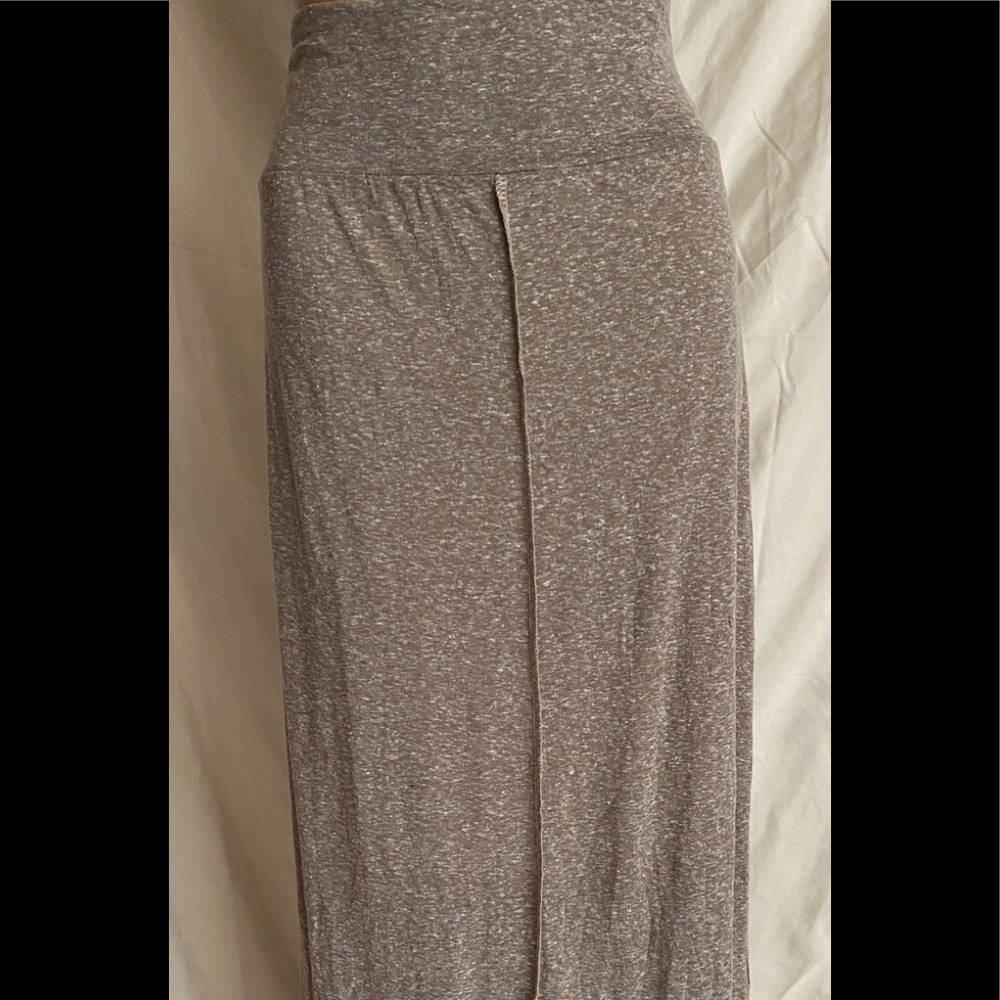 NWOT Casual Surrealist Long pencil skirt. Size S